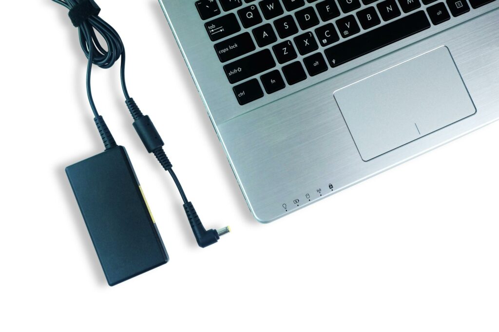 Vente de matériel informatique et télécoms
SERVICES